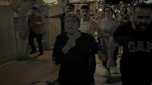 Sokagin.Cocuklari.S03B06.Sansursuz.1080p.WEBRip.x264.AAC.by.cideli37.TORK.mkv_snapshot_00.45.200.jpg