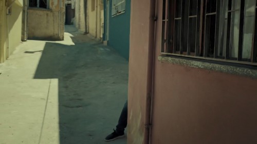 Sokagin.Cocuklari.S03B06.Sansursuz.1080p.WEBRip.x264.AAC.by.cideli37.TORK.mkv_snapshot_33.25.235.jpg