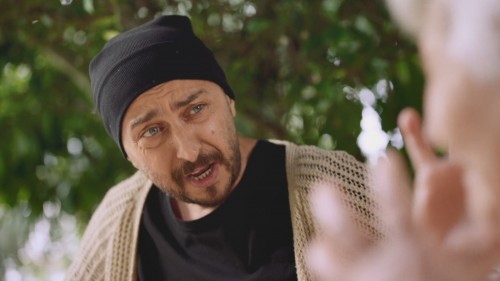 Leyle.ile.Mecnun.S01B01.EXXEN.1080p.WEBRip.x264.AAC.TORK.mkv_snapshot_41.26.360.jpg