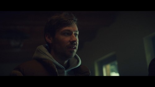 Av.Gunu.Prey.2021.NF.1080p.WEB-DL.x264.DD5.1.E.AC3.DUAL.TR-ENG.TORK.mkv_snapshot_00.40.51.923.jpg