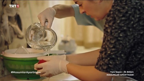 Masumlar.Apartmani.BL.38.HDTvip.720p.AAC.by.cideli37.TORK.mkv_snapshot_00.07.28.620.jpg