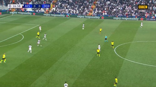 Sampiyonlar-Ligi-Besiktas-1-2-Borussia-Dortmund-15.09.21-Full-Mac-EXXEN-1080p-WEBRip-AAC-TR-TORK.mkv_snapshot_00.19.38.892.jpg