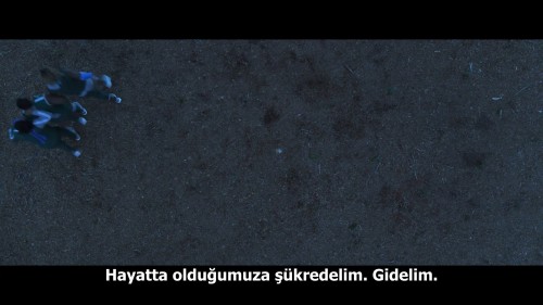 Lanetli.Evden.Kacis.Escape.the.Undertaker.2021.NF.1080p.WEB-DL.x264.DD5.1.E.AC3.DUAL.TR-ENG.TORK.mkv_snapshot_01.08.14.339.jpg