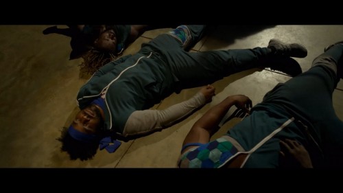 Lanetli.Evden.Kacis.Escape.the.Undertaker.2021.NF.720p.WEB-DL.x264.DD5.1.E.AC3.DUAL.TR-ENG.TORK.mkv_snapshot_00.28.55.403.jpg