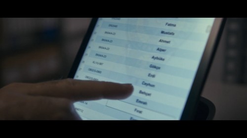 Kin.2021.NF.1080p.WEB-DL.x264.E.AC3.TR-ENG.TORK.mkv_snapshot_00.40.09.750.jpg