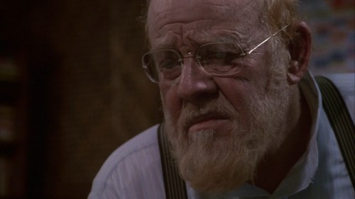White.Dog.1982.720p.BluRay.DUAL.AC3.x264.TORK.mkv_snapshot_00.34.01.873.jpg