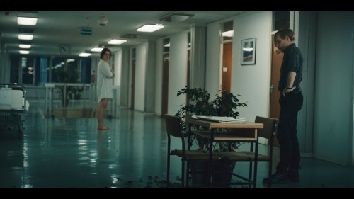 The.Billion.Dollar.Code.S01E01.2021.NF.1080p.WEB-DL.x264.DD5.1.E.AC3.DUAL.TR-ENG.TORK.mkv_snapshot_00.46.18.993.jpg