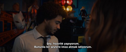 Gecenin.Disleri.Night.Teeth.2021.NF.1080p.WEB-DL.x264.AC3.DUAL.TR-ENG.TORK.mkv_snapshot_01.09.46.300.jpg