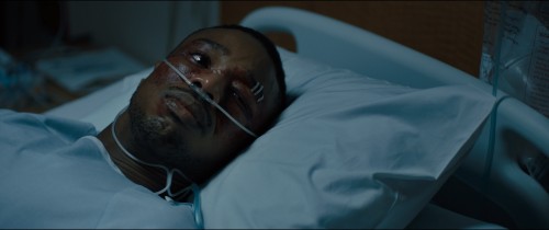 Creed.II.2018.BluRay.1080p.DUAL.DTSAC3.TR-ENG.x264.TORK.mkv_snapshot_01.00.06.686.jpg