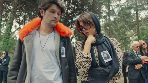 Bize.Musaade.2021.NF.720p.WEB-DL.x264-E.AC3.TR.TORK.mkv_snapshot_00.03.43.671.jpg