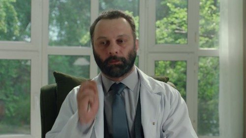 Bize.Musaade.2021.NF.720p.WEB-DL.x264-E.AC3.TR.TORK.mkv_snapshot_01.00.29.745.jpg