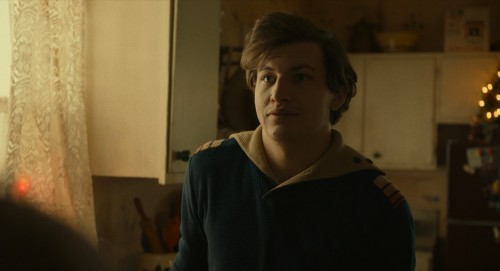 Sevkat.Bari.The.Tender.Bar.2021.WEB-DL.1080p.x264.DD5.1.E.AC3.DUAL.TR-ENG.TORK.mkv_snapshot_00.55.28.461.jpg