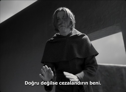 The.Tragedy.of.Macbeth.2021.720p.ATVP.WEB-DL.DDP5.1.x264.DD5.1.E.AC3.TR.ALTYAZI.TORK.mkv_snapshot_01.33.52.721.jpg