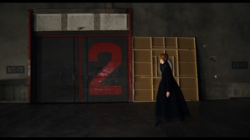 The-Human-Voice.2020.WEB-DL.1080p.x264.AC3.DUAL.TR-ENG.TORK.mkv_snapshot_01.42.948.jpg