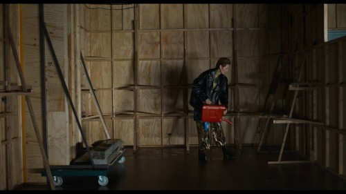 The-Human-Voice.2020.WEB-DL.1080p.x264.AC3.DUAL.TR-ENG.TORK.mkv_snapshot_25.14.670.jpg