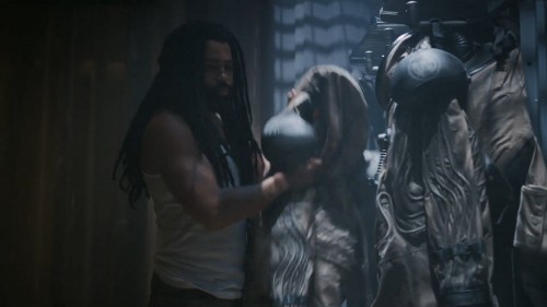 Snowpiercer.2021.NF.S03.E01.1080p.WEB-DL.AC3.DD5.1.DUAL.TR-ENG.TORK.mkv_snapshot_12.23.993.jpg