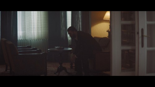 Can-Dostum-Anne-Frank-2021.WEB-DL.1080p.x264.DD5.1.E.AC3.DUAL.TR-ENG.TORK.mkv_snapshot_00.23.12.901.jpg
