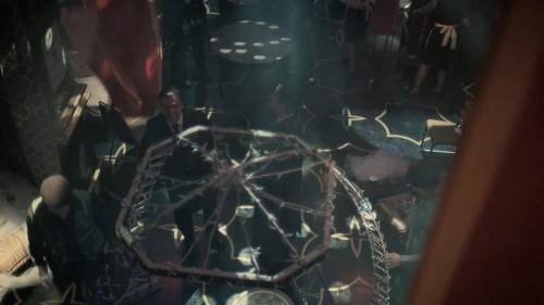 Snowpiercer.2022.NF.S03.E02.1080p.WEB-DL.AC3.DD5.1.DUAL.TR-ENG.TORK.mkv_snapshot_21.09.874.jpg