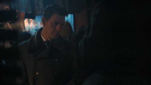 Snowpiercer.2022.NF.S03.E02.1080p.WEB-DL.AC3.DD5.1.DUAL.TR-ENG.TORK.mkv_snapshot_32.27.157.jpg
