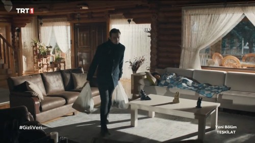 Teskilat.BL.33.HDTvRip.720p.AC3.by.cideli37.TORK.mkv_snapshot_00.04.14.180.jpg