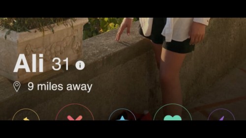 Tinder.Avcisi.2022.NF.1080p.WEB-DL.x264.DD5.1.E.AC3.DUAL.TR-ENG.TORK.mkv_snapshot_00.02.08.305.jpg