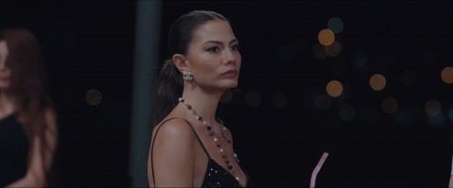 Ask.Taktikleri.2022.NF.1080p.WEB-DL.x264.DD5.1.E.AC3.DUAL.TR-ENG.TORK.mkv_snapshot_00.11.50.129.jpg