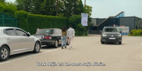 Love-and-Leashes-2022.NF.1080p.WEB-DL.x264.DD5.1.E.AC3.DUAL.TR-ENG.mkv_snapshot_01.18.18.466.jpg