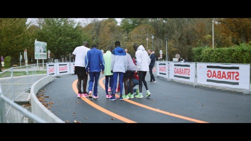 Kipchoge.Son.Kilometre.Tasi.Kipchoge.The.Last.Milestone.2021.WebRip.1080p.x264.AC3.DUAL.TR-ENG.TORK.mkv_snapshot_00.53.42.000.jpg