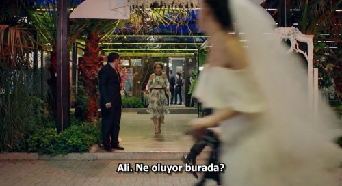 4N1K.Dugun.2021.NF.HDRip.x264.AC3.TR.TORK.mkv_snapshot_00.58.58.379.jpg