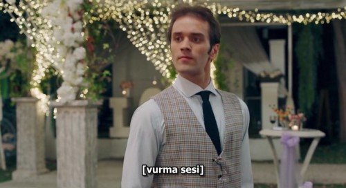 4N1K.Dugun.2021.NF.HDRip.x264.AC3.TR.TORK.mkv_snapshot_01.16.59.717.jpg