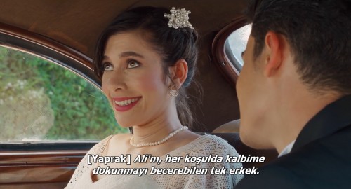 4N1K.Dugun.2021.NF.WEB-DL.1080p.x264.AC3.TR.TORK.mkv_snapshot_00.03.48.810.jpg