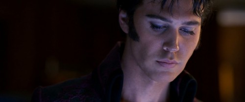 Elvis.2022.WebRip.1080p.x264.AAC.Orjinal.Dil.TORK.mkv_snapshot_01.28.45.215.jpg