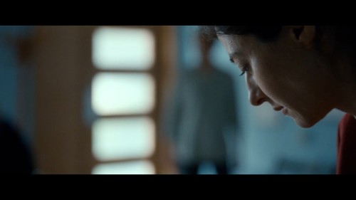 Johnny.2022.NF.WEB-DL.1080p.x264.AC3.DUAL.TR-ENG.TORK.mkv_snapshot_01.41.55.475.jpg