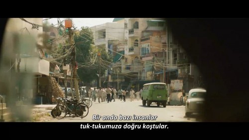 Laal.Singh.Chaddha.2022.NF.WEB-DL.1080p.x264.AC3.DUAL.TR-ENG.TORK.mkv_snapshot_00.26.18.576.jpg