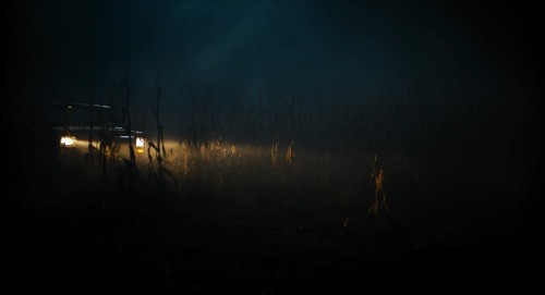 Karanlikta.Gurleyen.Rumble.Through.the.Dark.2023.AMZN.WEB-DL.m1080p.x264.AC3.DUAL.TR-ENG.TORK.mkv_snapshot_00.21.10.446.jpg