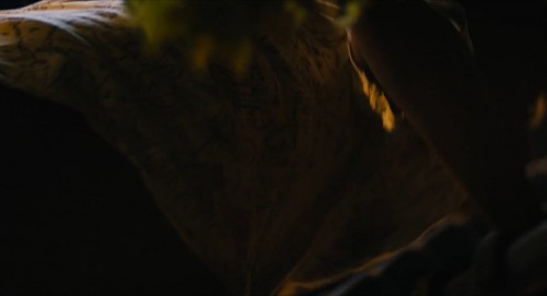 Karanlikta.Gurleyen.Rumble.Through.the.Dark.2023.AMZN.WEB-DL.m1080p.x264.AC3.DUAL.TR-ENG.TORK.mkv_snapshot_01.35.18.630.jpg