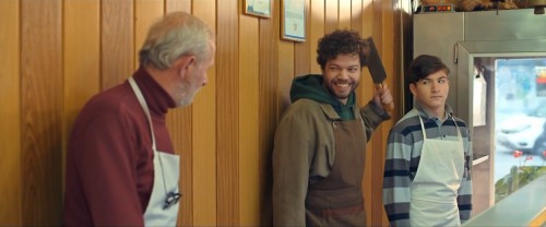 Maske.Nezaketle.Tebessum.2023.WEBRip.1080p.x264.AAC.TR.TORK.mkv_snapshot_00.10.51.717.jpg