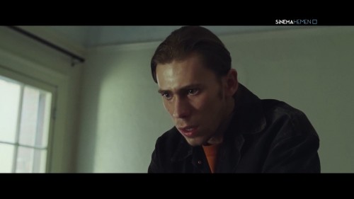 To.Leslie.2022.WEBRip.1080p.x264.AAC.DUAL.TR-ENG.TORK.mkv_snapshot_00.20.28.418.jpg