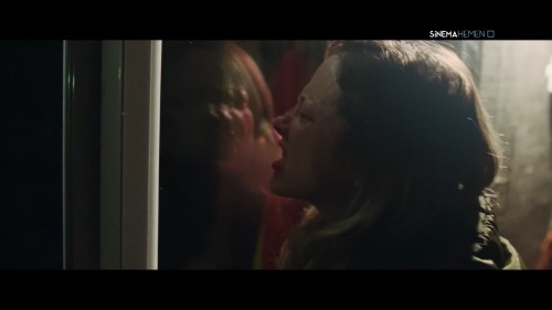 To.Leslie.2022.WEBRip.1080p.x264.AAC.DUAL.TR-ENG.TORK.mkv_snapshot_00.38.56.608.jpg