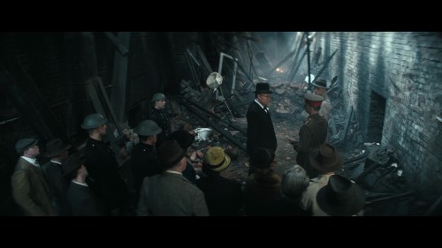 churchill.at.war.2.jpg