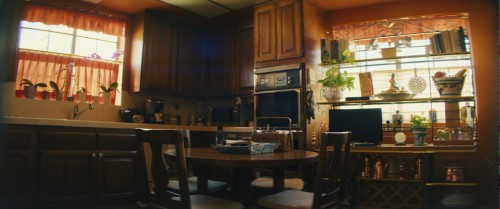 thelma.720p.1.jpg