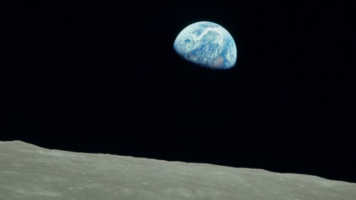 Apollo.Back.To.The.Moon.1.jpg