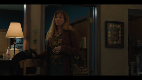Good.American.Family.S01E06.Not.Today.Satan.1080p.DSNP.WEB-DL.DDP5.1.H.264-TORK.mkv_snapshot_19.38.310.jpg
