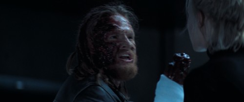 Blade.1998.MAX.WEBRip.4K.2160p.x265.DD5.1.E-AC3.TRIPLE.TORK.mkv_snapshot_01.01.44.807.jpg