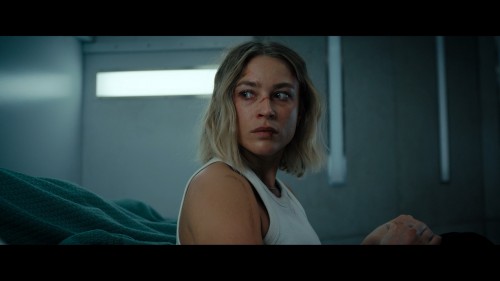Exterritorial.2025.NF.WEB-DL.1080p.H264.DD5.1.E-AC3.TRIPLE.TORK.mkv_snapshot_01.25.16.362.jpg