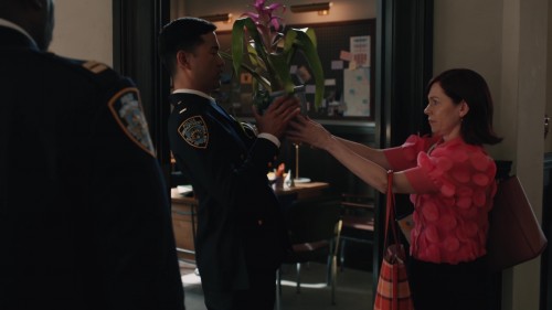 Elsbeth.S02E01.2.jpg