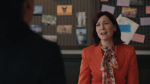 Elsbeth.S02E01.5.jpg