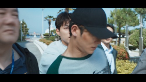 Good-Boy-Iyi-Cocuk.S01E02.Bolum02.AMZN.WEB-DL.1080p.H264.E-AC3.MULTI.TORK.mkv_snapshot_00.54.57.991.jpg